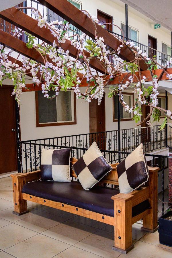 Hotel Acuario En Ocotlan 外观 照片